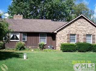 1255 Indian Rd, Lapeer, MI 48446