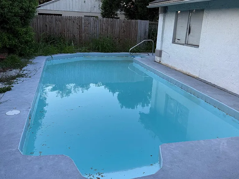 2206 Atrium Cir — Photo 2