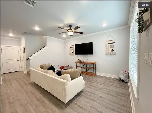 2114 Crescent Pointe Pkwy, College Station, TX 77845