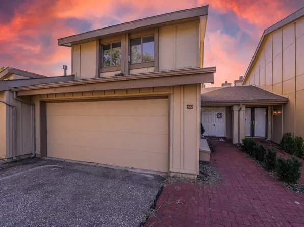 8201 E Harry St APT 202, Wichita, KS 67207
