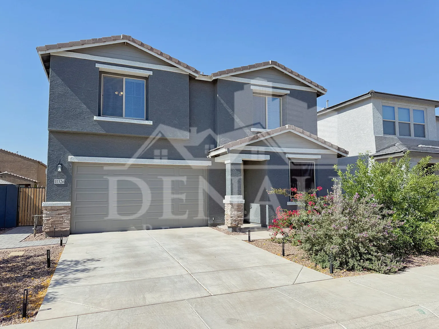 4 bed, 3.0 bath, 2403 sqft, $2,595 — Photo 2