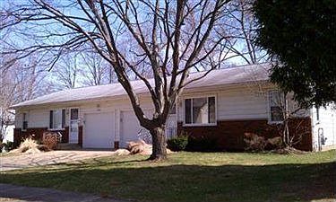 1st image of 3331 Lloyd St