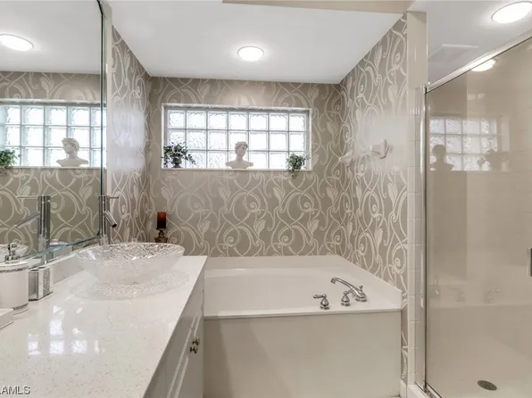 325 Dunes Blvd #Penthouse 2, Naples, FL 34110