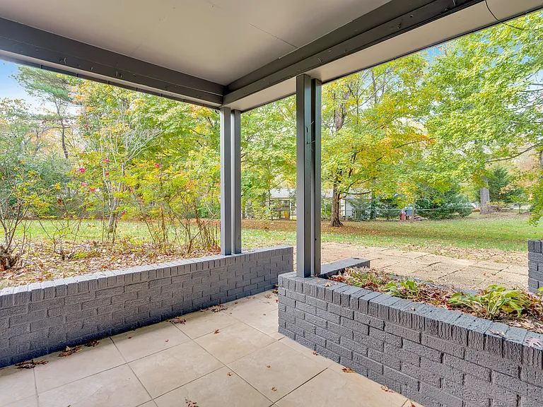 201 S Palisades Dr — Photo 25
