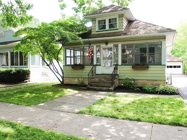 186 Arbordale Ave, Rochester, NY 14610