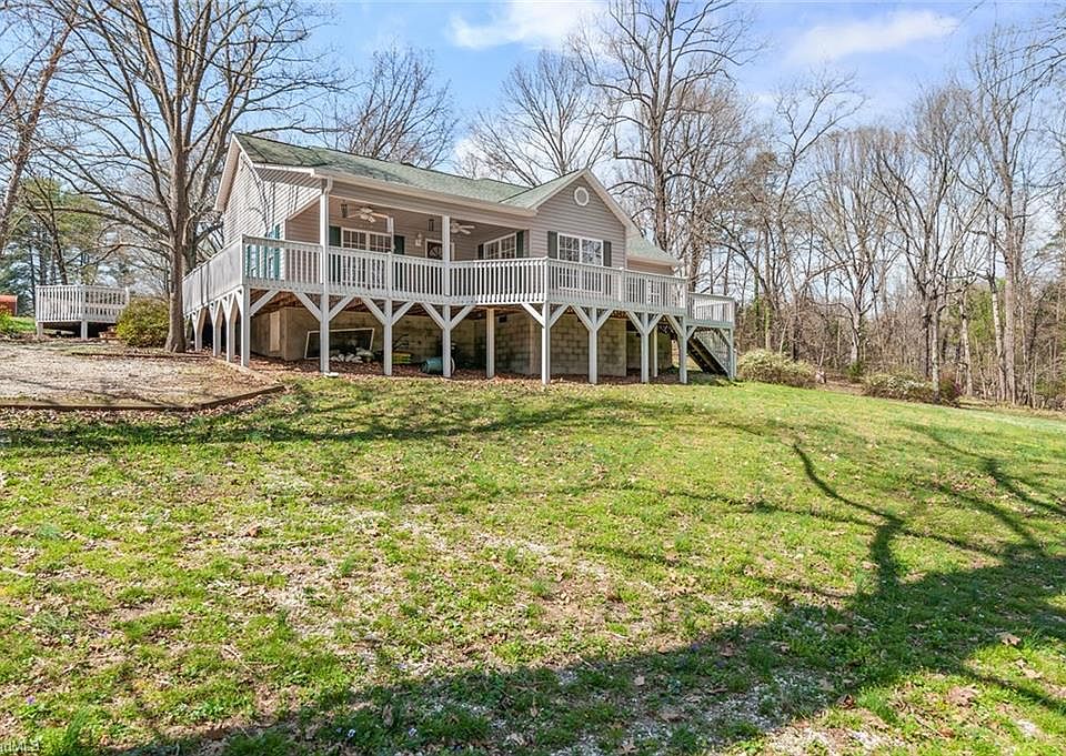 1st image of 7521 Whitaker Dr