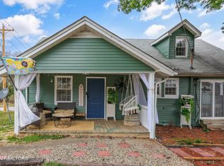 200 N 5th St, Maryville, TN 37804