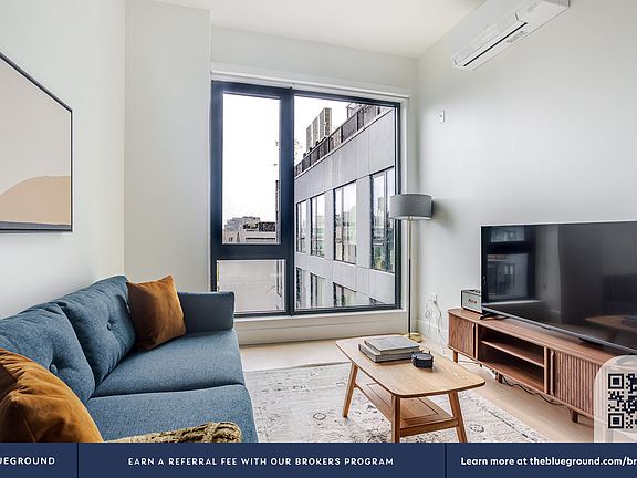 3rd image of 218 Front St #730