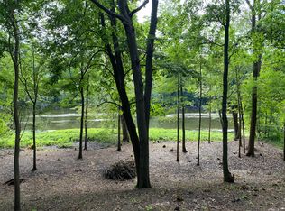 55818 Driftwood Dr, Colon, MI 49040