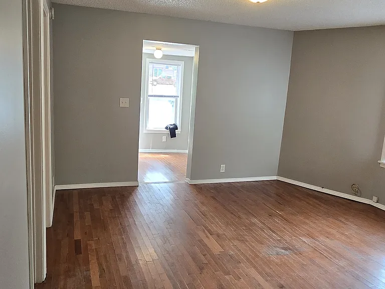 819 N Randolph St — Photo 9