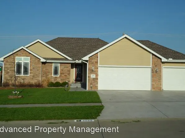 4088 Taneil Dr, Manhattan, KS 66502