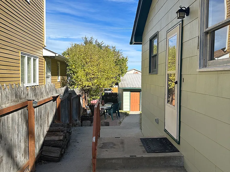 1316 8th Ave — Photo 39