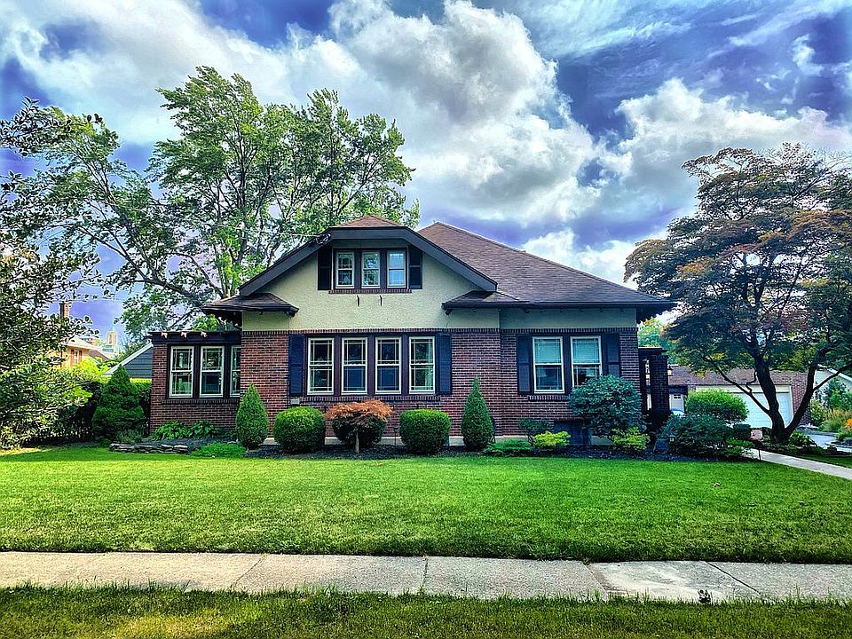 2nd image of 925 James Ave