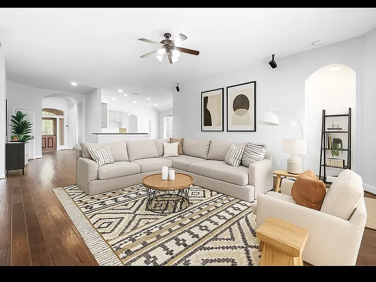 7 Fraiser Fir Pl — Photo 2