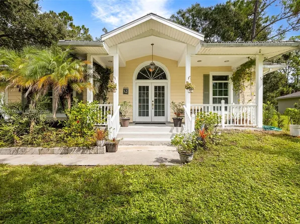 8004 Vega Ct, Labelle, FL 33935