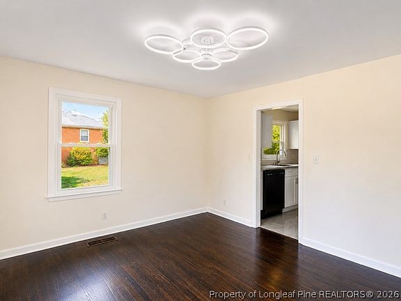 2nd image of 5324 Williamsburgh Dr