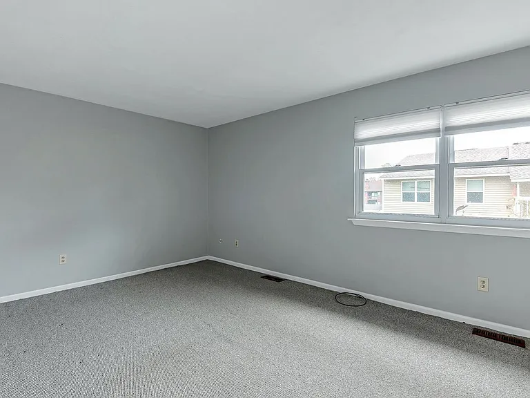 945 Indian Cir — Photo 18