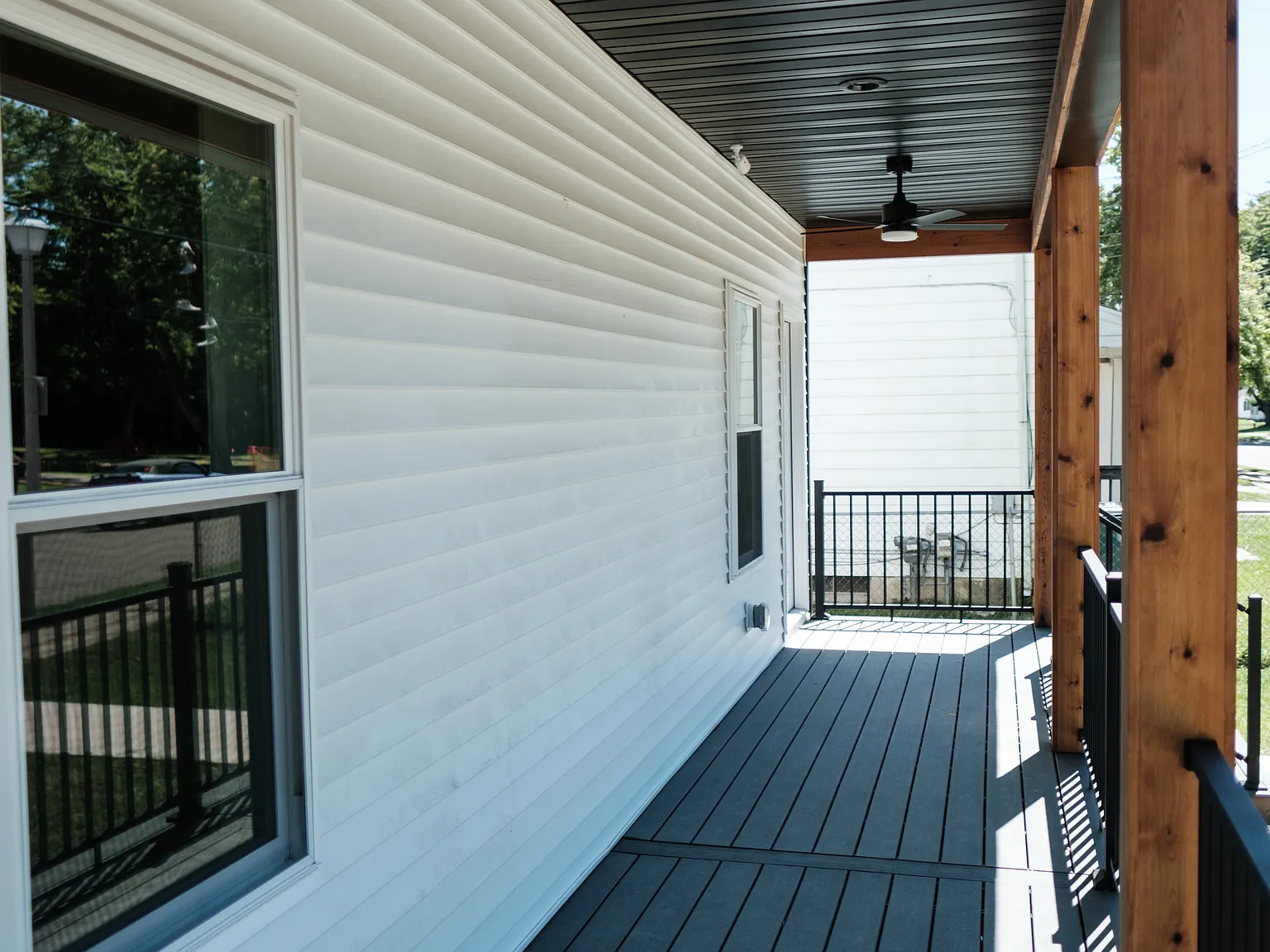 428 Stoddard Ave — Photo 2