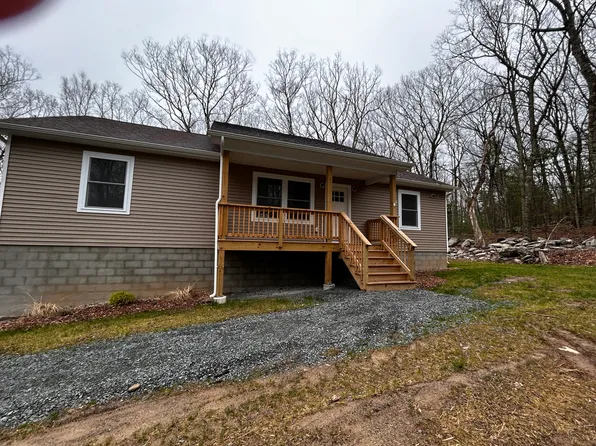 150 Cree Rd, Shohola, PA 18458