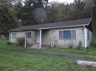 450 Curtin Rd, Cottage Grove, OR 97424
