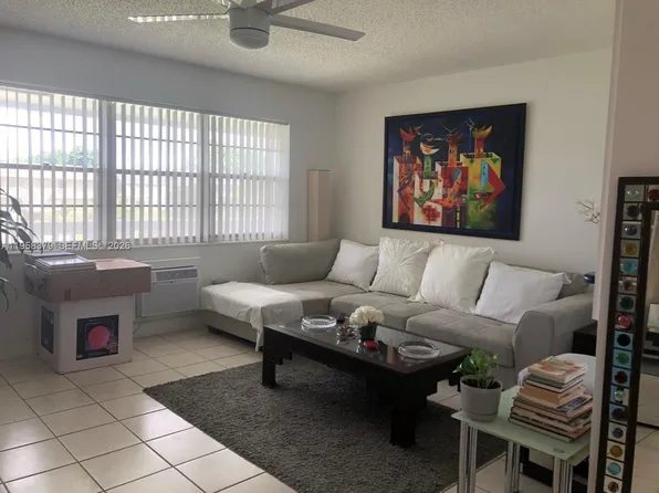358 Markham Cres #P, Deerfield Beach, FL 33442