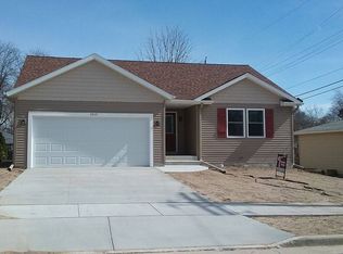 7859 45th Ave, Kenosha, WI 53142