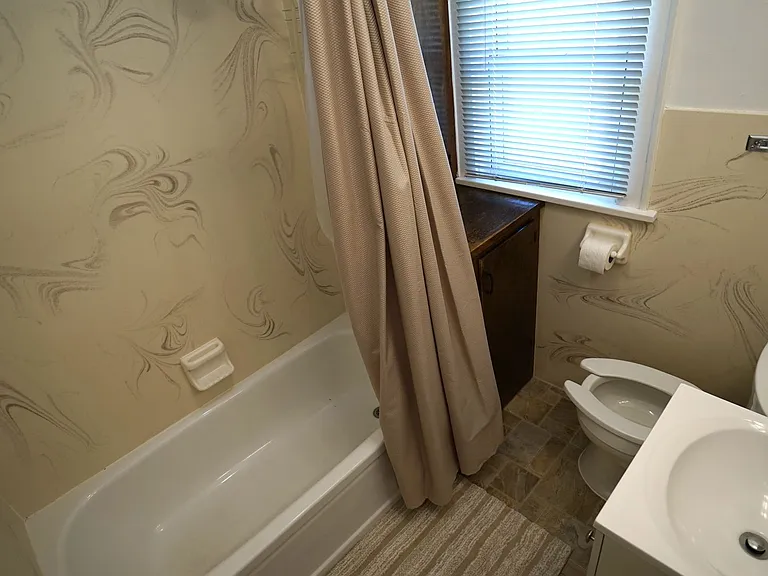 1810 Beld St — Photo 5