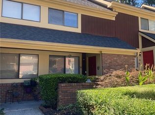 54 Country Place Ct, Alpharetta, GA 30005