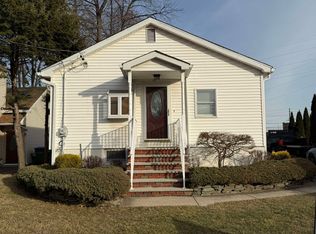 156 Jeff St, Edison, NJ 08837