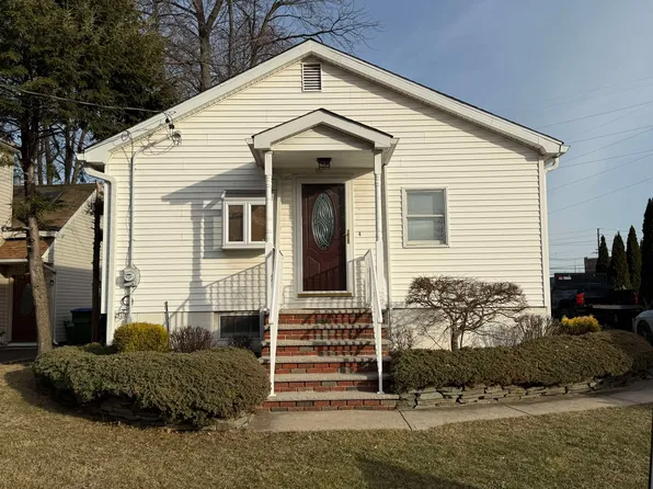 156 Jeff St, Edison, NJ 08837