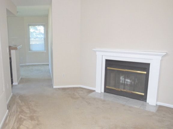 3rd image of 133 S Jackson St APT 12