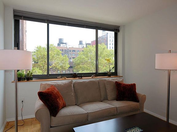 3rd image of 2000 Broadway APT 5C