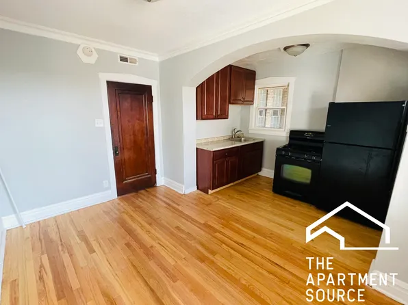 5105 W 21st St #14, Cicero, IL 60804