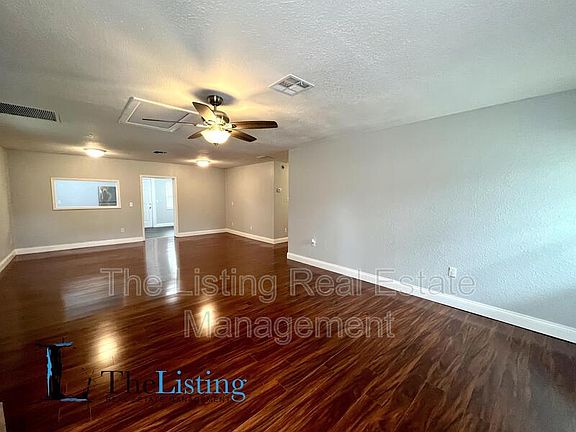 4th image of 415 Geneva Dr