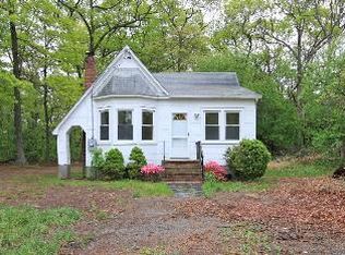 101 Hallock Rd, Lake Grove, NY 11755