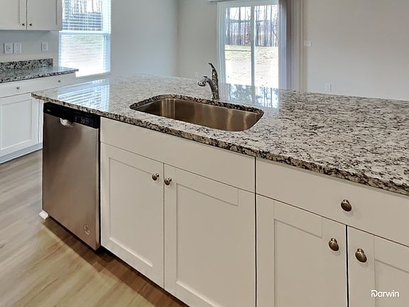 2nd image of 213 New Villas St