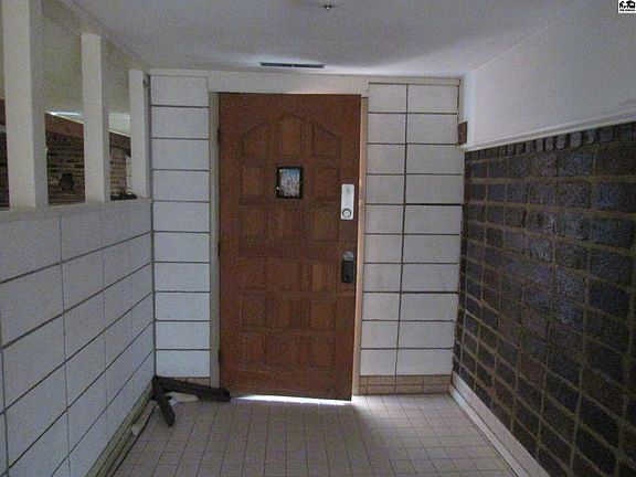 2nd image of 1104 E 2nd Ave