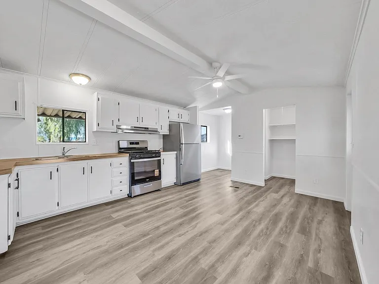 22450 Norris Ln — Photo 9