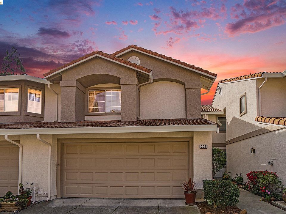 1st image of 225 Portola Dr