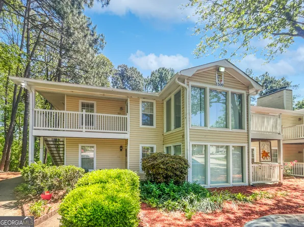 1505 Augusta Dr SE, Marietta, GA 30067
