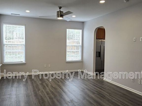 4th image of 5108 Mabe Dr