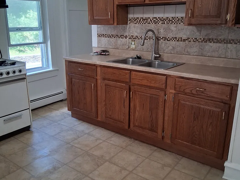 148 Main St #3