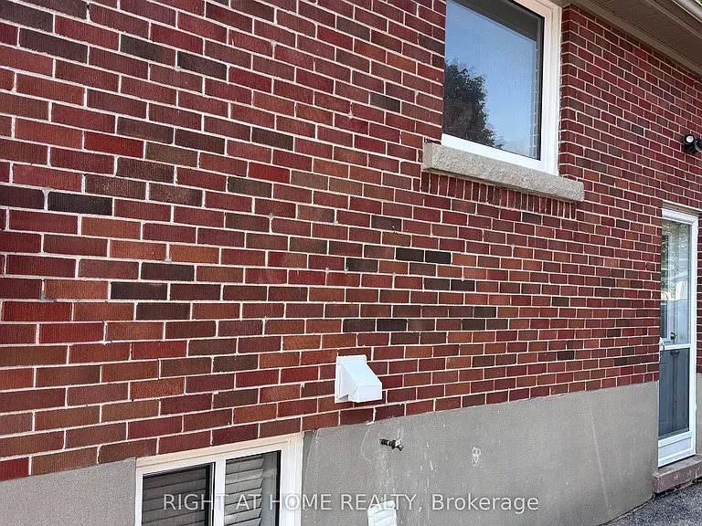 292 Farewell St #LOWER — Photo 3