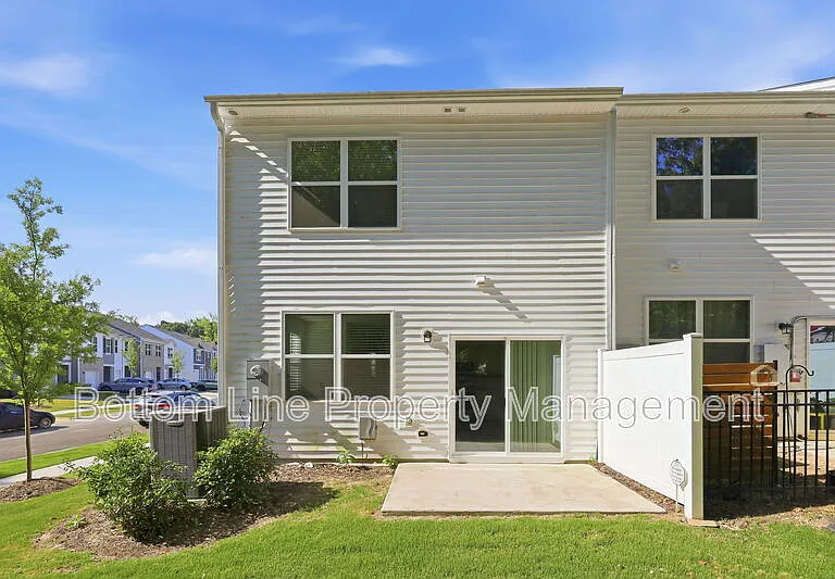 1117 Dakine Dr — Photo 40