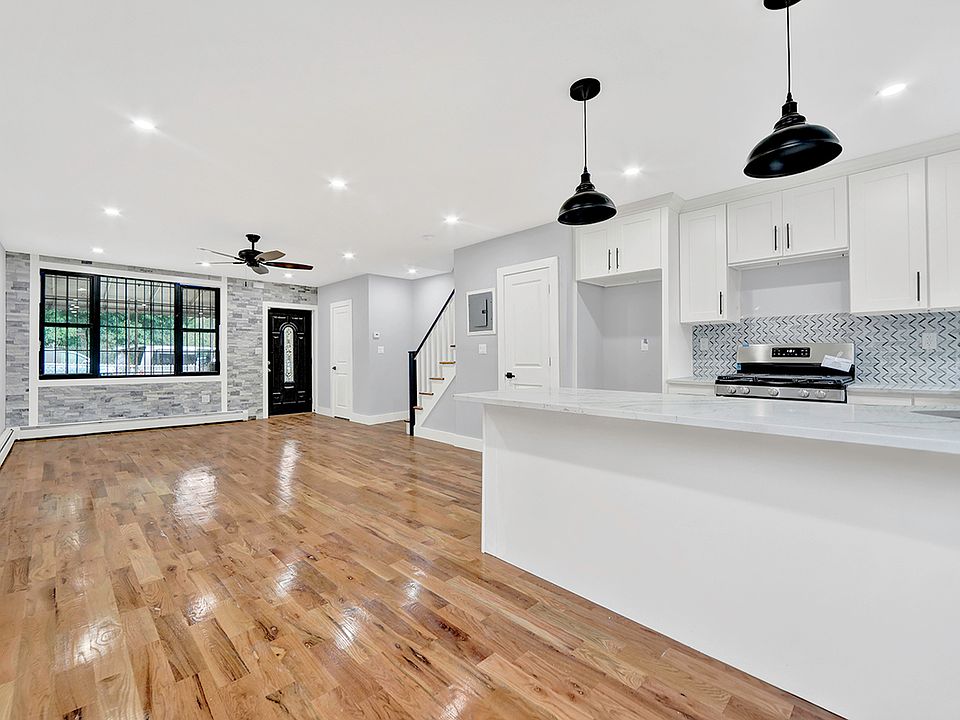 1st image of 3043 Edson Ave #A