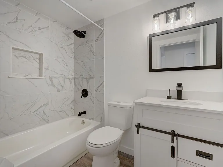1371 S. Beverly Glen Blvd. — Photo 17