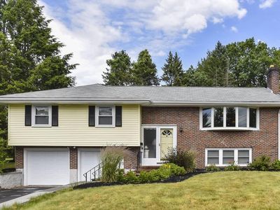 60 Deerfield Rd, Norwood, MA, 02062