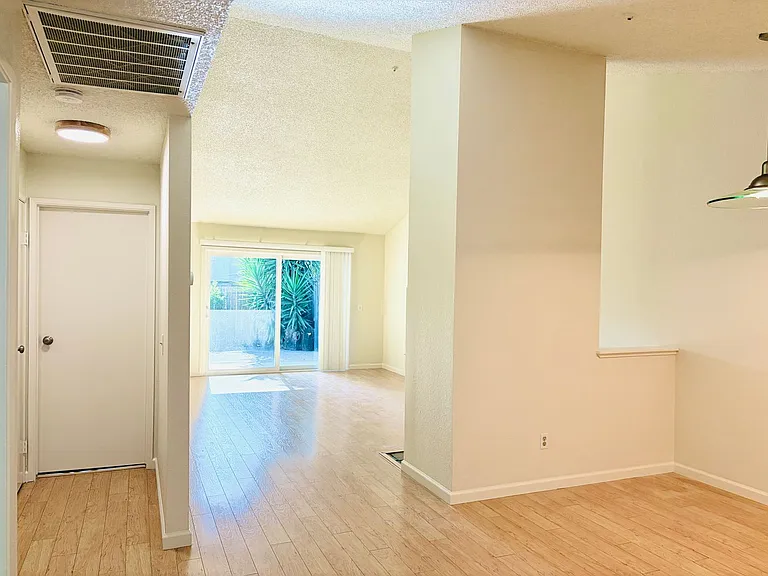 1211 Capri Way #3 — Photo 34