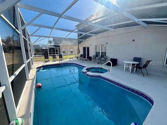 439 Bloomingdale Dr — Photo 32