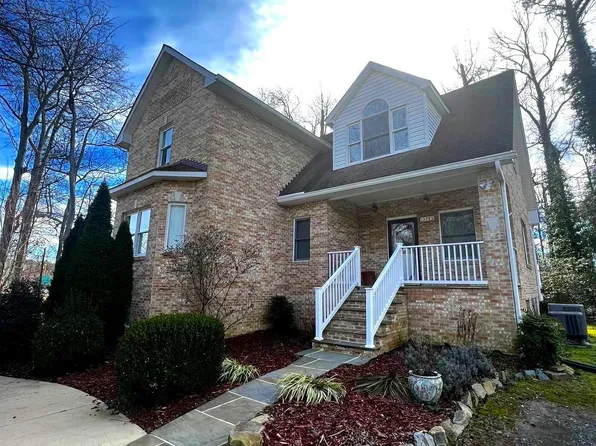 13283 Main Ave, Cobb Island, MD 20625